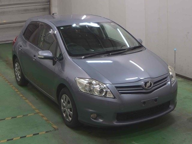 TOYOTA AURIS 2010