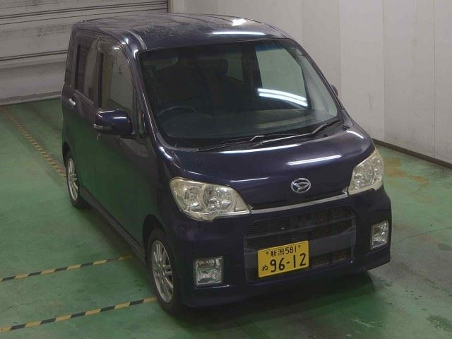 DAIHATSU TANTO EXE 2010