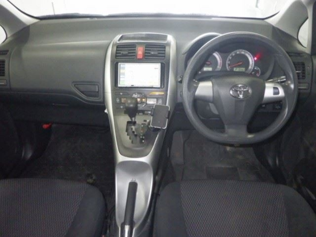 TOYOTA AURIS 2010