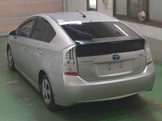 TOYOTA PRIUS 2011