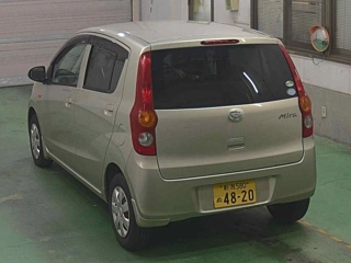 DAIHATSU MIRA 2010
