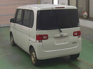 DAIHATSU TANTO 2008