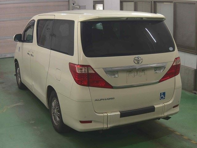 TOYOTA ALPHARD 2008