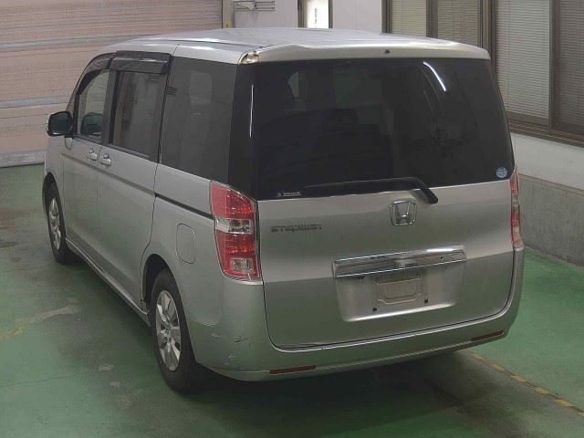 HONDA STEP WAGON 2010