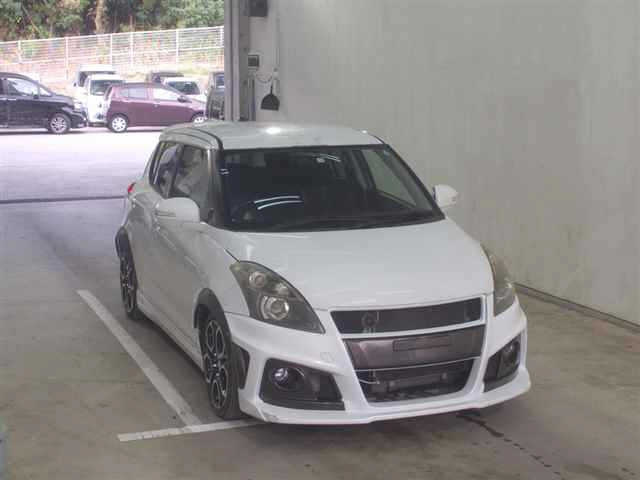 SUZUKI SWIFT 2013