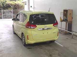 HONDA FREED 2016