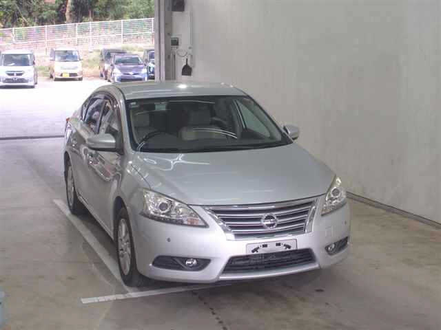 NISSAN SYLPHY 2018