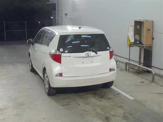 TOYOTA RACTIS 2013