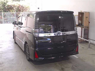TOYOTA VOXY 2020