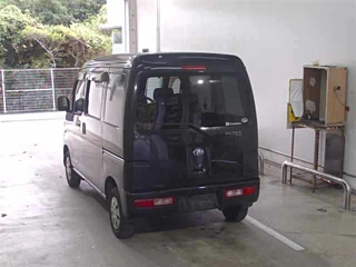 DAIHATSU HIJET VAN 2011