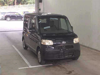 DAIHATSU TANTO 2010