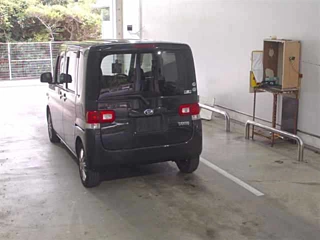 DAIHATSU TANTO 2010