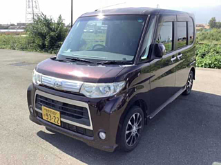 DAIHATSU TANTO 2011