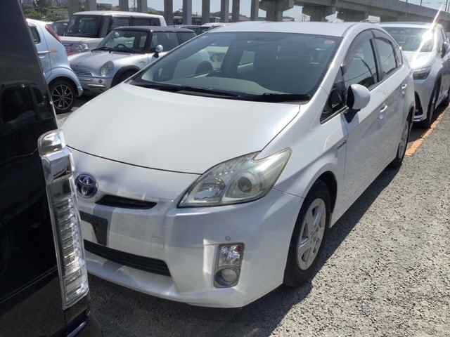 TOYOTA PRIUS 2011