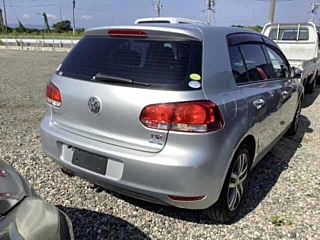 VOLKSWAGEN GOLF 2011