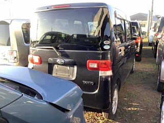 DAIHATSU TANTO 2010