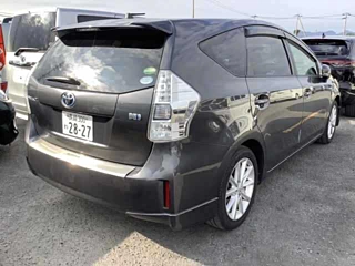 TOYOTA PRIUS ALPHA 2012