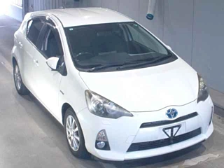 TOYOTA AQUA 2013