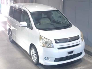 TOYOTA NOAH 2008