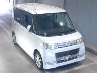 DAIHATSU TANTO 2008