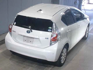 TOYOTA AQUA 2013