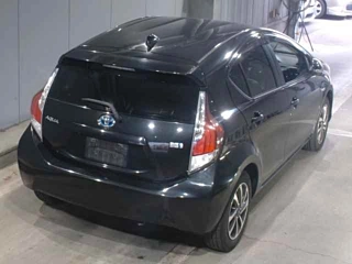TOYOTA AQUA 2015