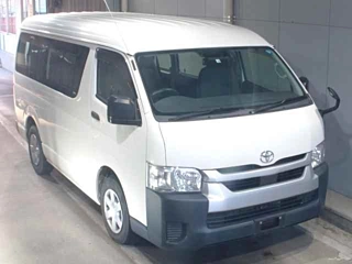 TOYOTA HIACE 2022