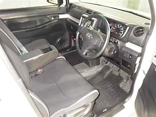 TOYOTA PIXIS SPACE 2014