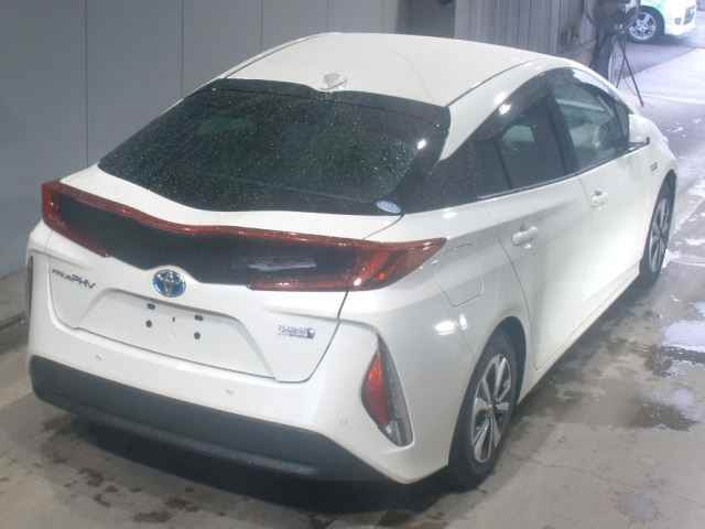 TOYOTA PRIUS PHV 2019