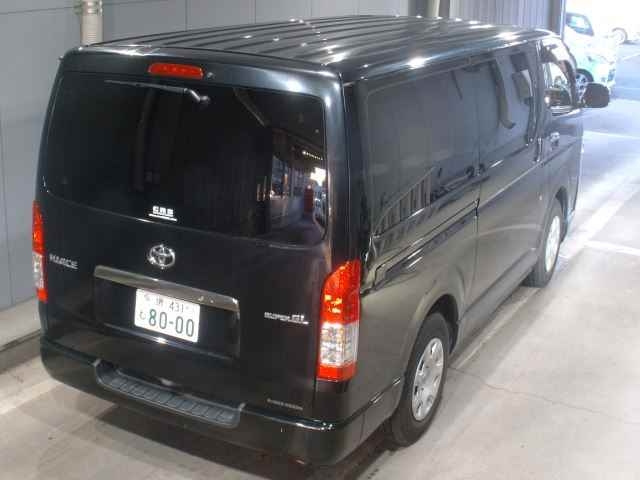 TOYOTA HIACE VAN 2016