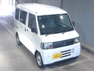 MITSUBISHI MINICAB VAN 2011