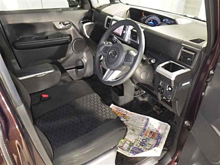 DAIHATSU WAKE 2014