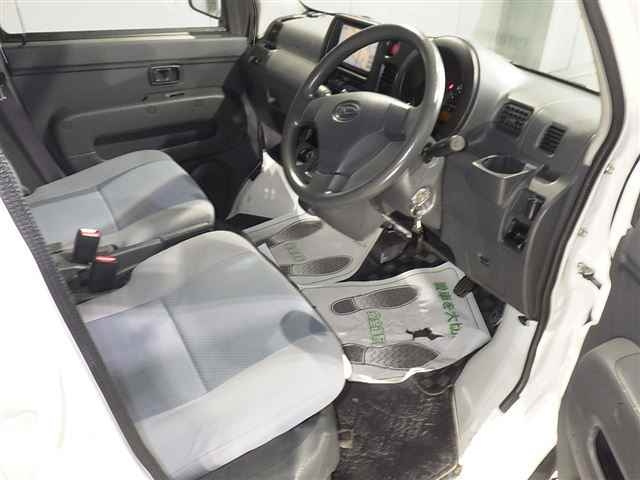 DAIHATSU HIJET VAN 2012