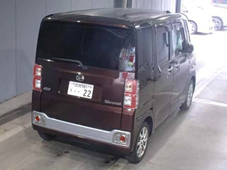 DAIHATSU WAKE 2014