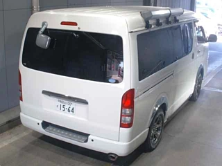 TOYOTA HIACE VAN 2010