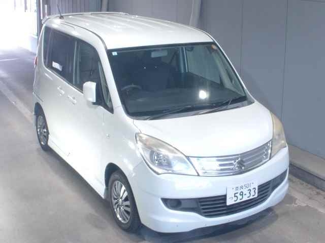SUZUKI SOLIO 2011