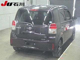 TOYOTA SPADE 2016