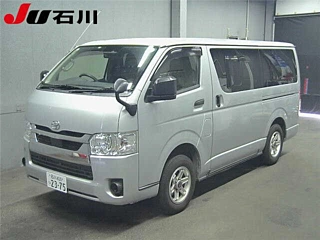 TOYOTA HIACE VAN 2021