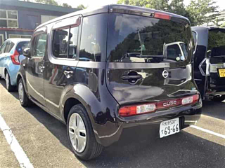 NISSAN CUBE 2010