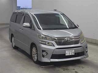 TOYOTA VELLFIRE 2012