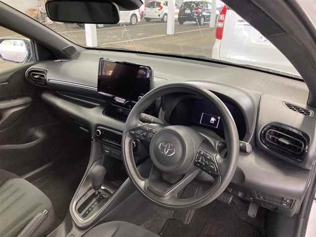 TOYOTA YARIS 2024