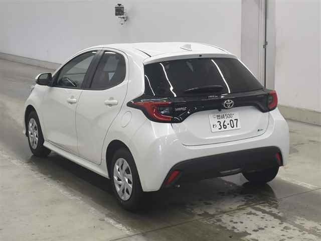TOYOTA YARIS 2024
