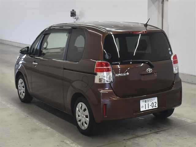 TOYOTA SPADE 2015