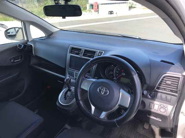 TOYOTA RACTIS 2010