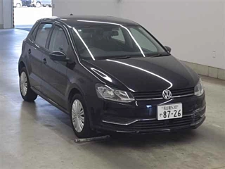 VOLKSWAGEN POLO 2015