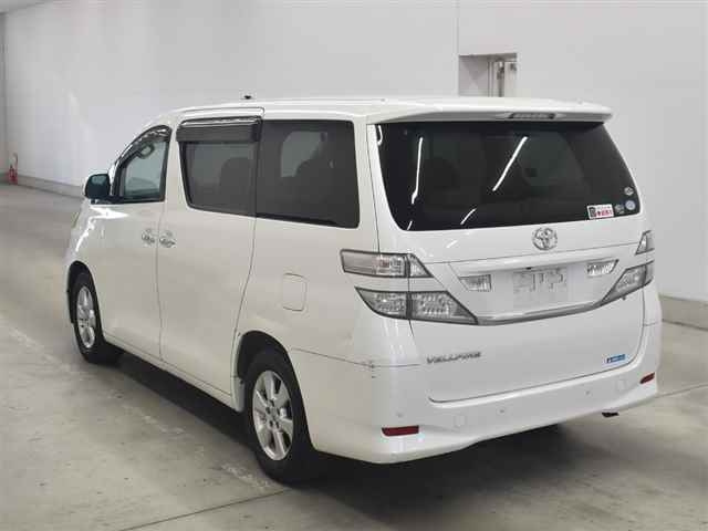 TOYOTA VELLFIRE 2010