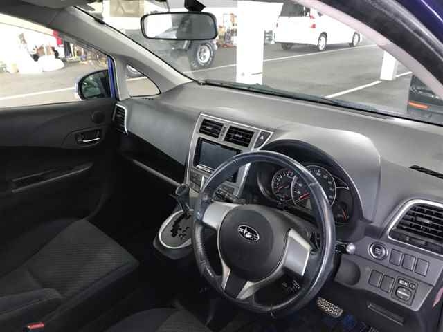 SUBARU TREZIA 2011