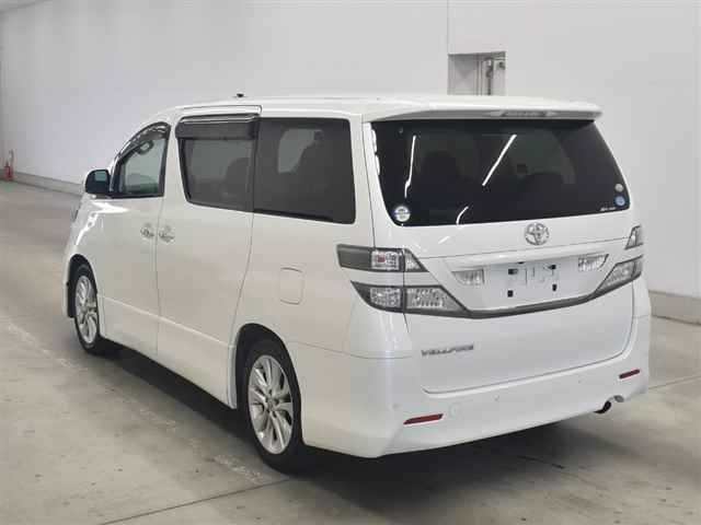 TOYOTA VELLFIRE 2009