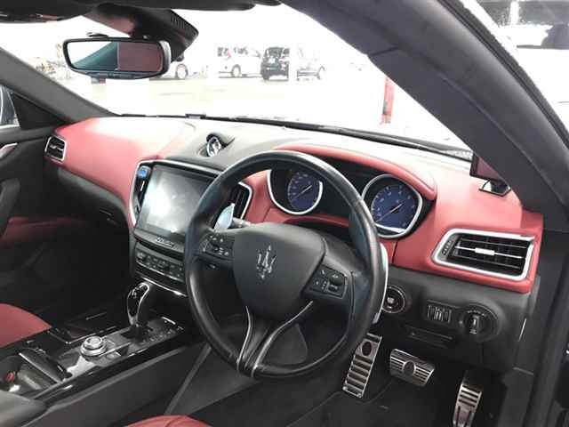 MASERATI GHIBLI 2018