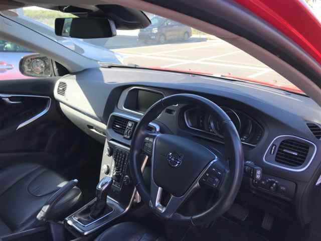 VOLVO V40 2013